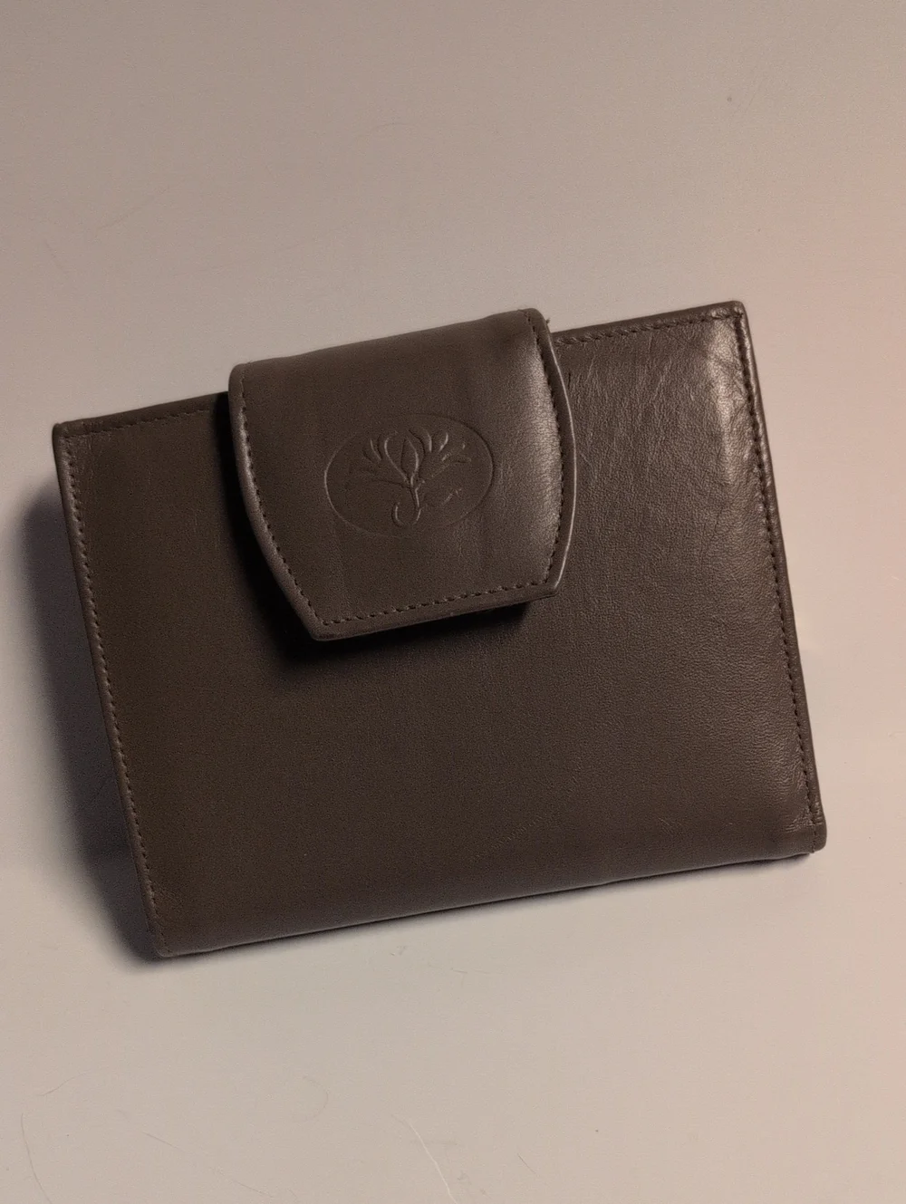 Vintage Buxton Brown Leather Snap Wallet with Gold Stamp Circa 1980